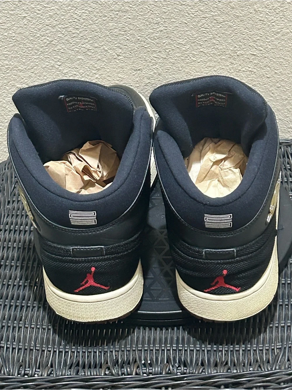 Size 12 Jordan 1 Retro 95 Bred 616369-001